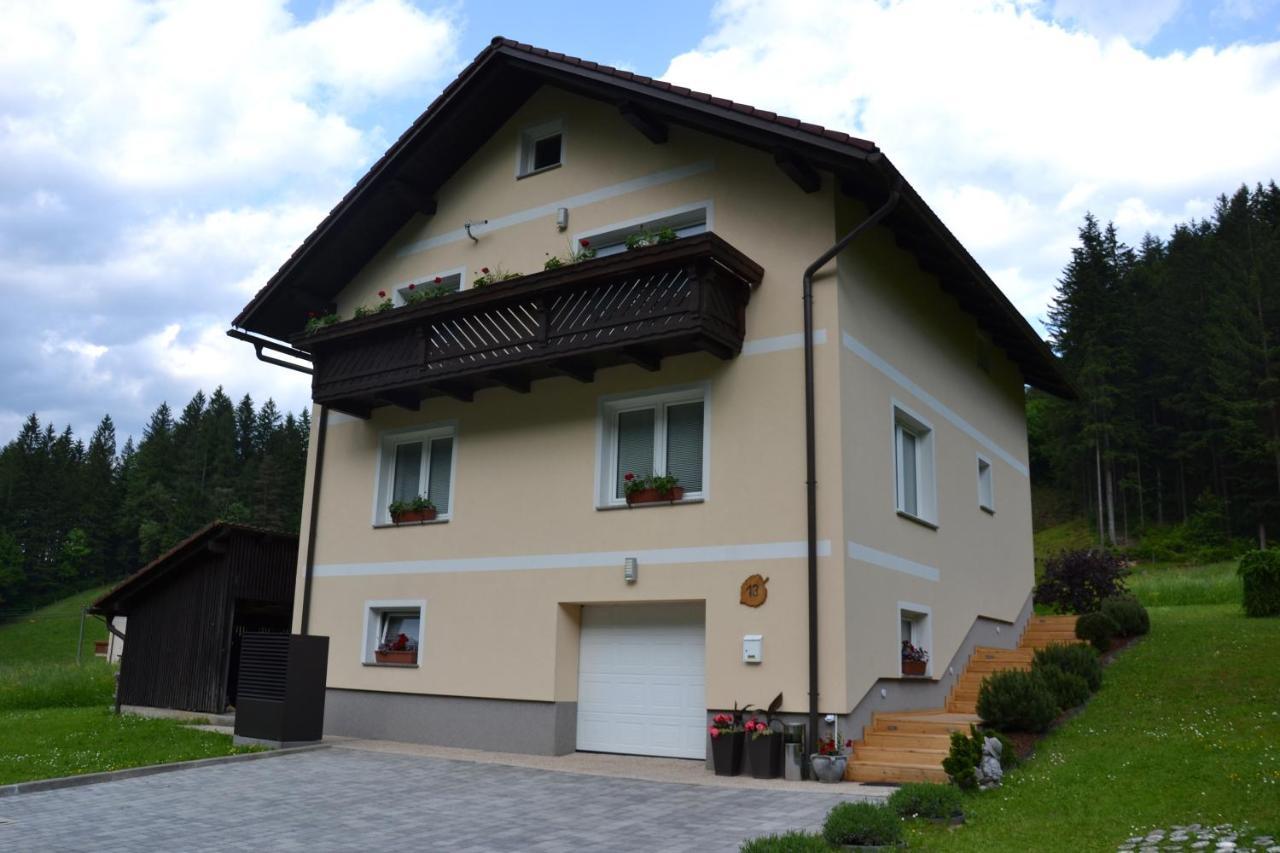 Apartma Ob Potoku Luce Luaran gambar