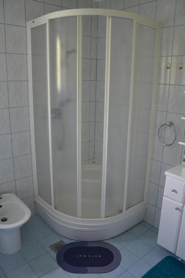 Apartma Ob Potoku Luce Luaran gambar