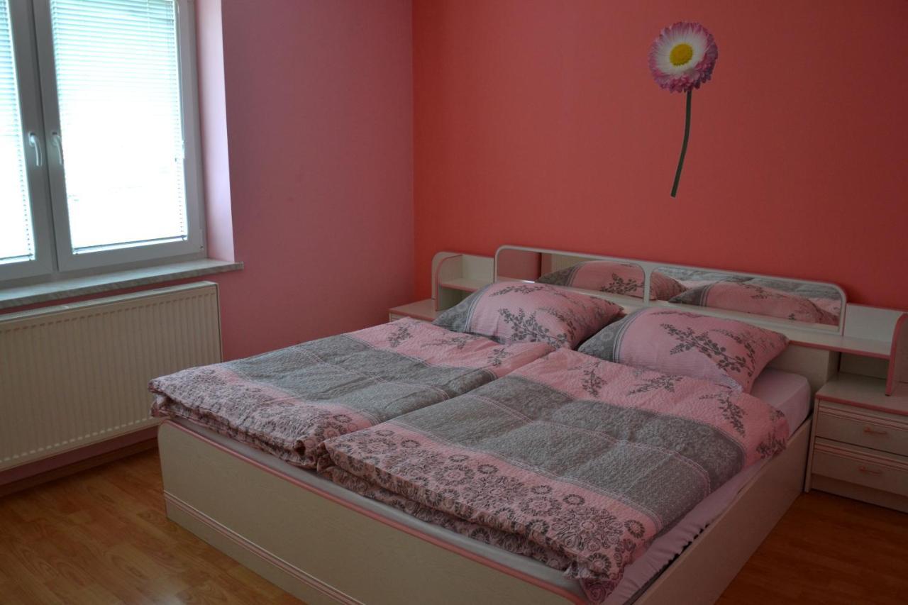 Apartma Ob Potoku Luce Luaran gambar