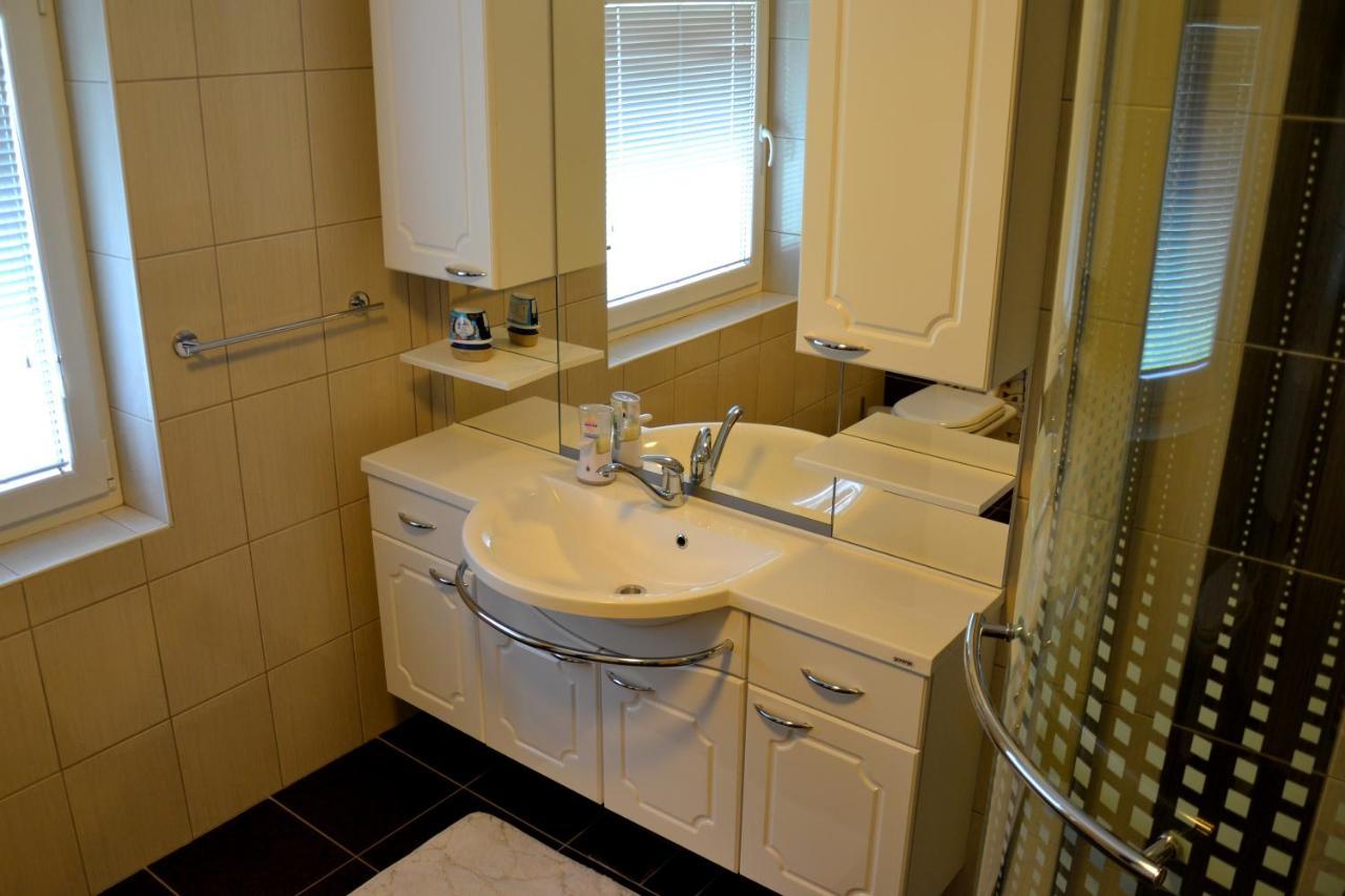 Apartma Ob Potoku Luce Luaran gambar